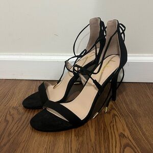 Lulu’s Black Criss Cross Strappy Open Toe Heels Size 10 US